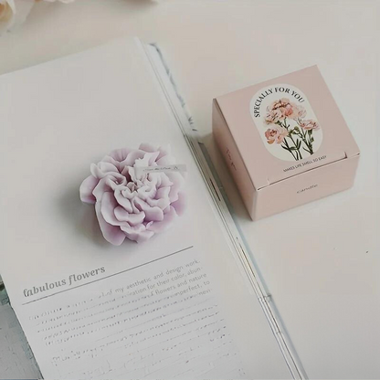 Heartwarming Aromatic Candle Gift for Mom