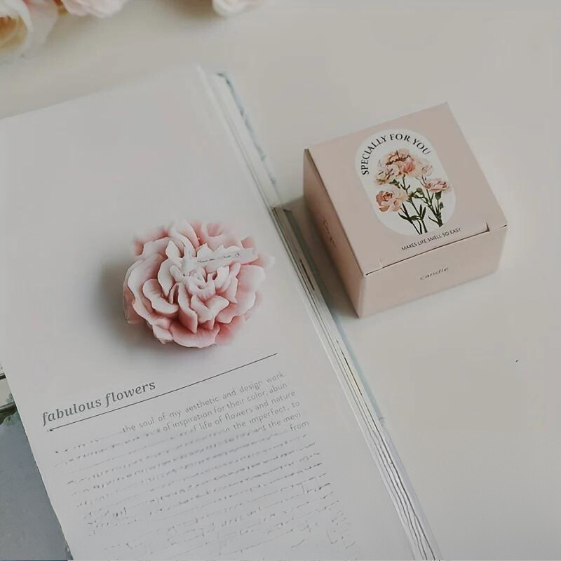 Heartwarming Aromatic Candle Gift for Mom