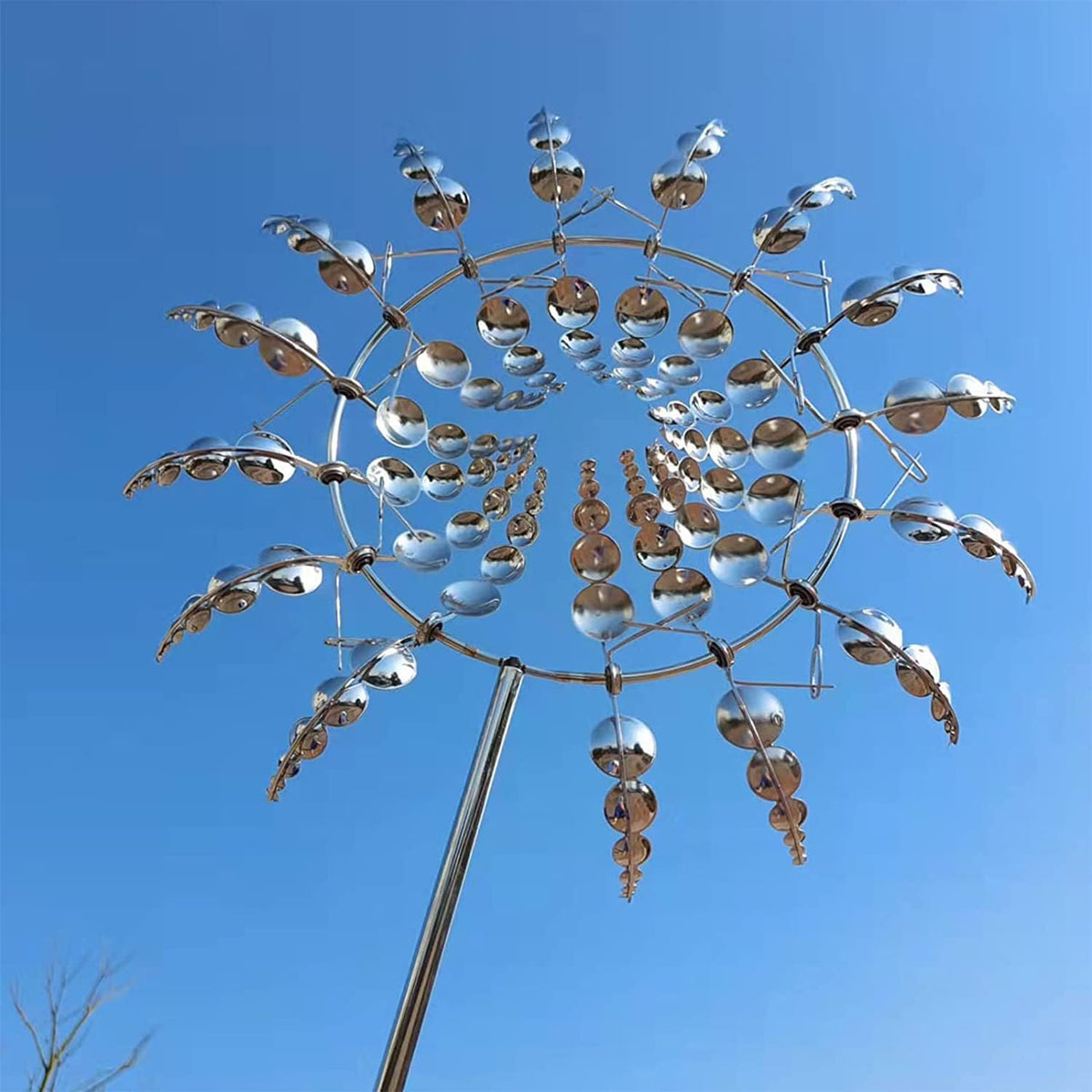 Kinetic Metal Wind Spinner Windmill for Outdoor Garden Decor - Anti-Rust