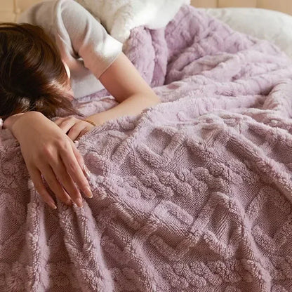 Thick Winter Lambswool Blanket – Warmth and Comfort