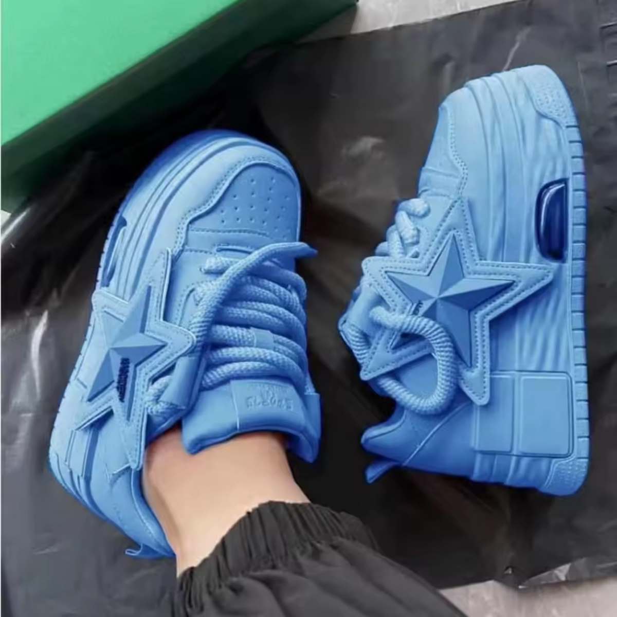 Women's Fashion Sneakers with Elevated Platform Design