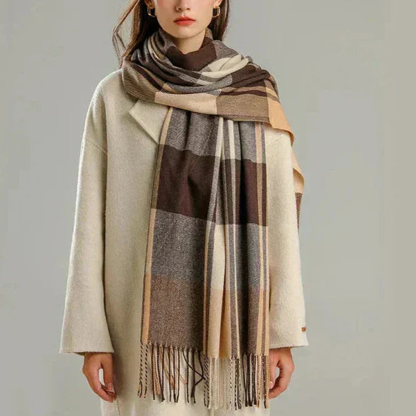 Elegant Warm Scarf - Luxurious Style