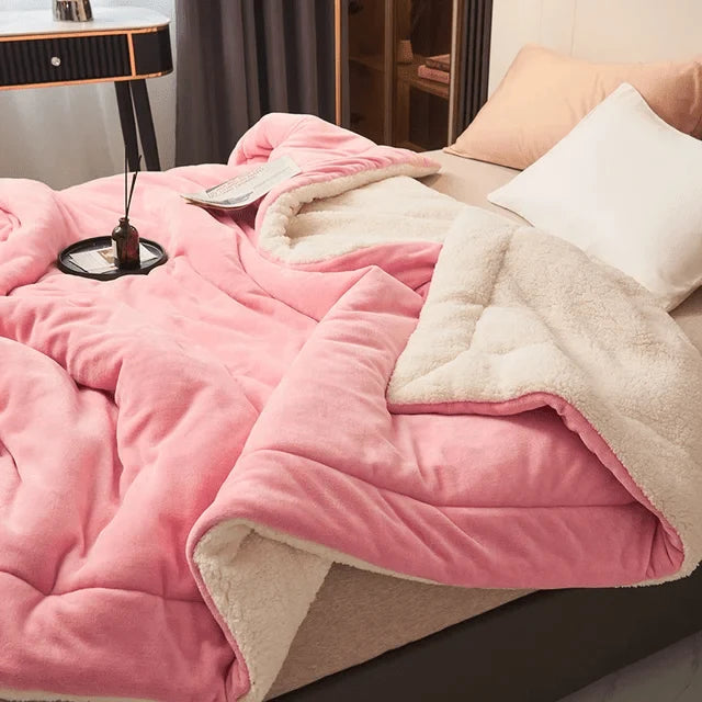 Fleece Blanket Soft Flannel Machine Washable Shape-Retaining
