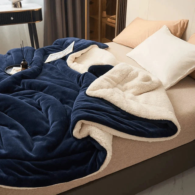 Fleece Blanket Soft Flannel Machine Washable Shape-Retaining