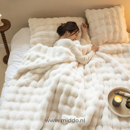 Teddy Blanket Extra-Thick Faux Fur Machine Washable