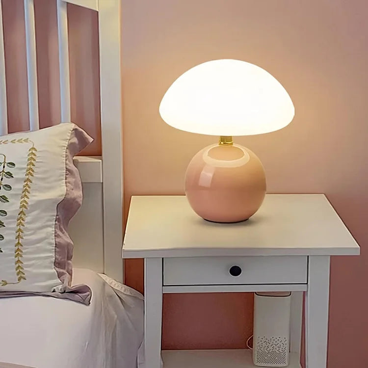Chic Retro Mushroom-Inspired Table Light with Customizable Warmth