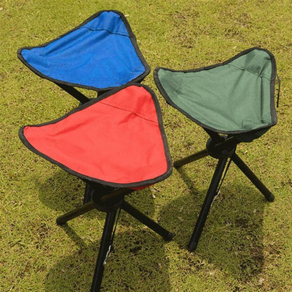 Compact Tri-Fold Outdoor Seat: Portable and Durable
