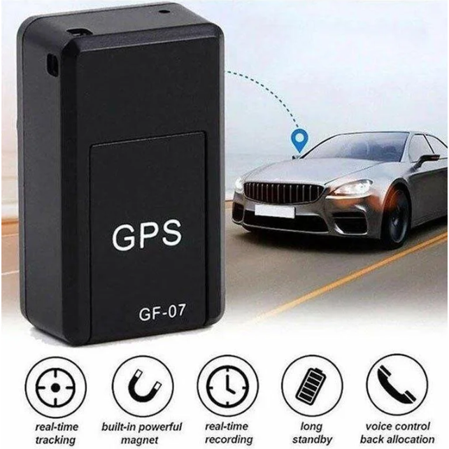 Compact Vehicle Tracker with Real-Time Location Monitoring
