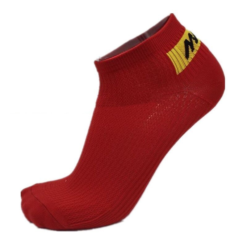 Men's Performance Ankle Socks with Moisture Control & Support